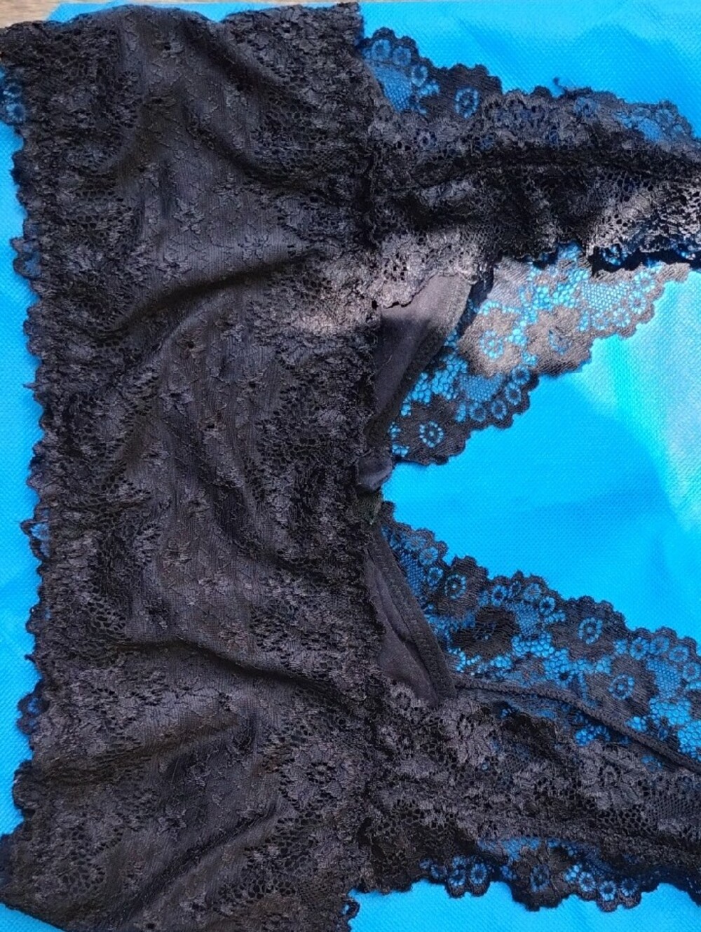 Black Lace Bralette - Women Intimates & Sleepwear - Picture 4 of 5